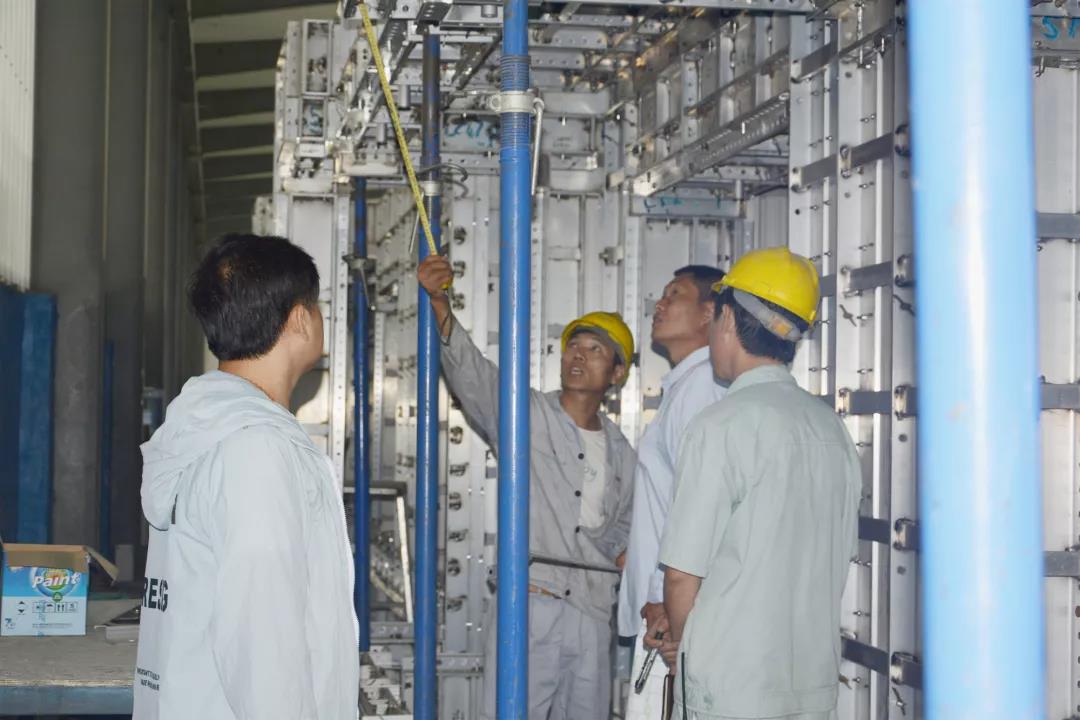 恭贺云顶集团铝模板房山项目顺利通过出厂验收!